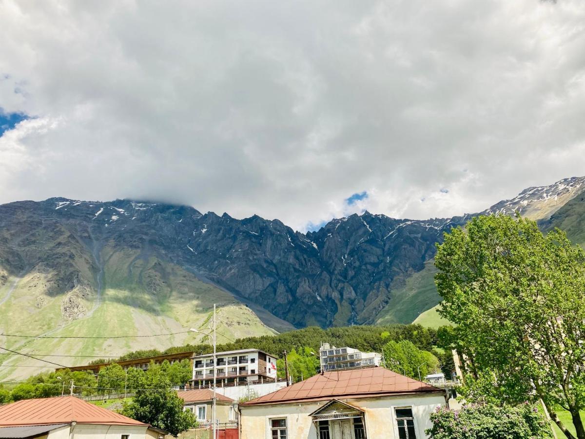Hotel Kazbegi 1963 Exterior photo